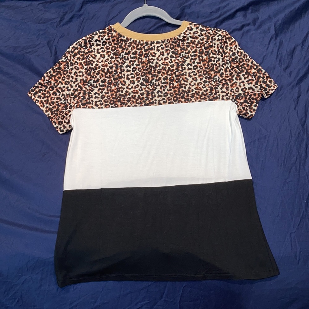 Tee shirt